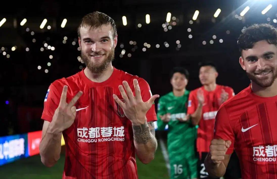 大发彩票-外援表现抢眼,带领球队取得胜利